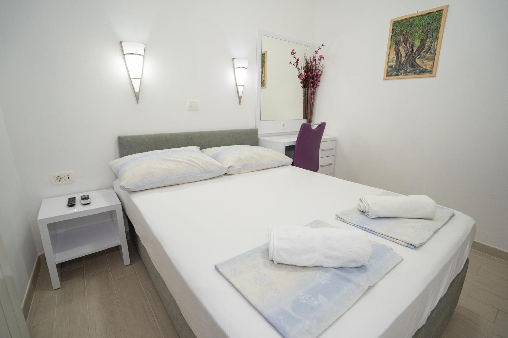 Garden Resort - Apartments Maslina Potocnica Номер фото